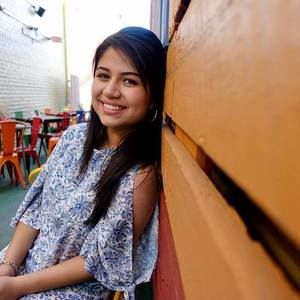 Meet your Posher, Fatima